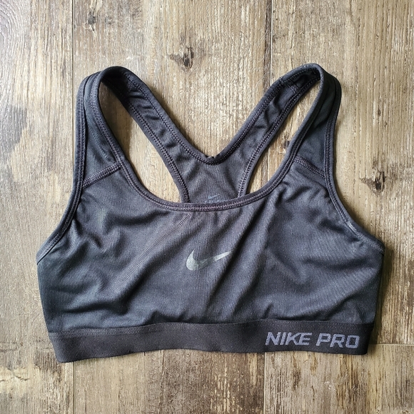 nike pro tops womens
